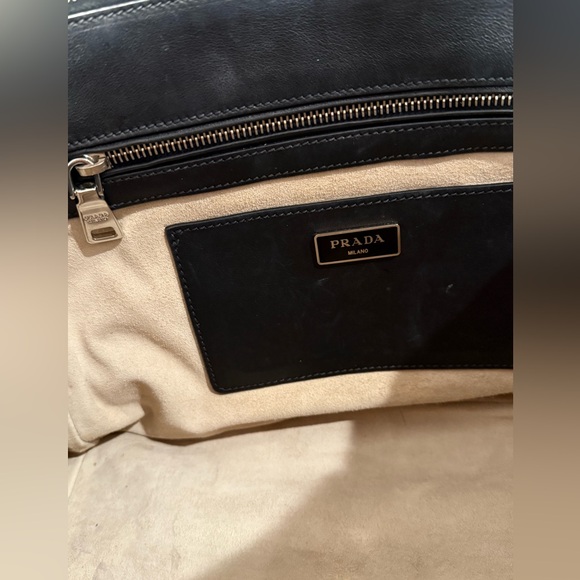 Authentic Prada City Calf Topstitched Double Zip Tote - Picture 6 of 15